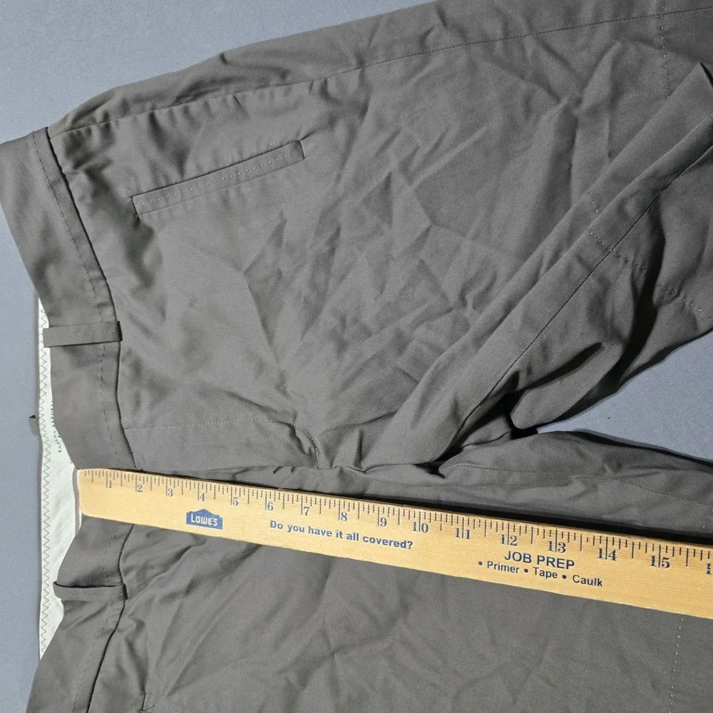 Banana Republic Martin Fit Shorts Mens 36 Grey Stretch Chino Casual 9 Inseam